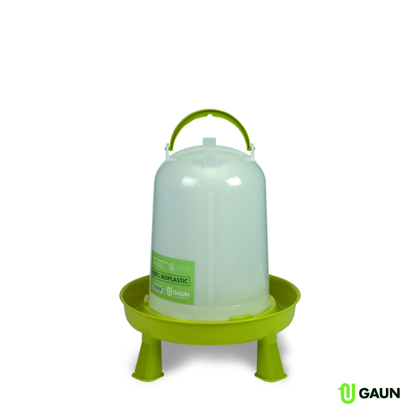 Bebedero aves bio 10 l. con patas