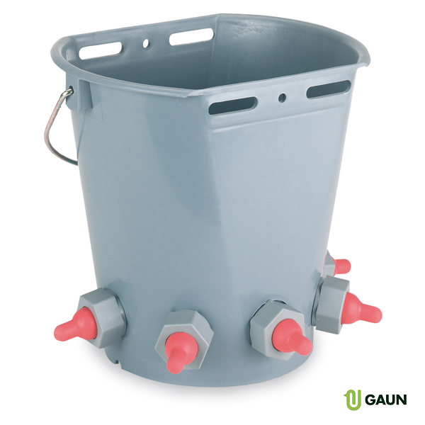 Cubo corderos 5 tetinas 8 l.